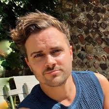 Elizabeth Brodie (@ElizaBrodie)