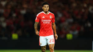 Benfica quer saída de Richard Ríos por espaço a novo reforço e aguarda ofertas de R$ 240 milhões