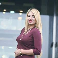 مى حلمى تتصدر التريند بعد تعرضها للتنمر. Ø¨Ø§Ù„ØµÙˆØ± Ù…ÙŠ Ø­Ù„Ù…ÙŠ ØªÙ…Ø§Ø²Ø­ Ù…ØªØ§Ø¨Ø¹ÙŠÙ‡Ø§ Ø¹Ù„Ù‰ ØªÙˆÙŠØªØ± Ù…Ø¬Ù„Ø© Ø§Ù„Ø¬Ù…ÙŠÙ„Ø©