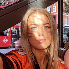 Charlie 🌼 (@charliepettitxo) • Instagram photos and videos