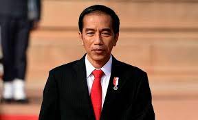 Addie turut menggugah foto bersama jokowi saat keduanya mengenakan batik. Jokowi Ulang Tahun Ucapan Selamat Jadi Trending Topic