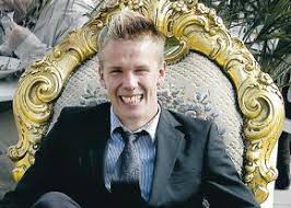 Nu vill wernbloom sänka sin bästis i az. Baraben Com November 2005