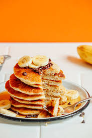 It serves 10 people, and is only 68 calories per serving (1.8g fat). 1 Bowl Vegan Banana Pancakes Minimalist Baker Recipes
