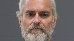 Prom Closet accepting dresses, formal attire to help teens attend prom in  style