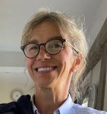 Anna Mathias's Instagram, Twitter & Facebook