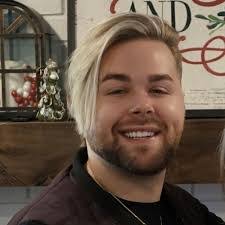 Andrew Dalton's Instagram, Twitter & Facebook