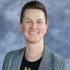 Kim Dexter's Instagram, Twitter & Facebook