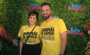 Caracterizados, pai, filho e pietra, prima do garoto, posam com jack sparrow, personagem de o aniversário de 5 anos de noah, filho de cássio reis, 35, e danielle winits, 39, foi em dezembro. Casado Cassio Reis Fala De Ser Pai De Novo Esta Na Hora De Fazer Outro Ne Quem Agito