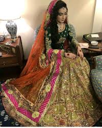 Pin By Zam On Nikaah Bridal Mehndi Dresses Asian Wedding Dress Pakistani Pakistani Bridal Dresses