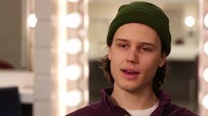 Jerri Miller's Instagram, Twitter & Facebook