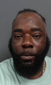 Sex Offenders near Colonial Elementary School