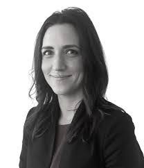 Laura Keown's Instagram, Twitter & Facebook