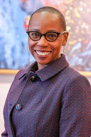 Jennifer Hamer's Instagram, Twitter & Facebook