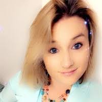 Julia Conger's Instagram, Twitter & Facebook