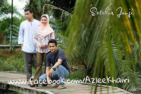 Apabila ditanya tentang isu ini, uqasha akui memang dia ada memegang tangan shah iskandar di majlis itu. Azlee Khairi Official Nantikan Drama Terbaru Lakonan Azlee Khairi Bersama Rafidah Ibrahim Shah Iskandar Setulus Janji Akan Datang Di Rtm Admin Facebook