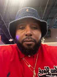 Fit from yesterday. Everything Lo, head to toe. 🫡