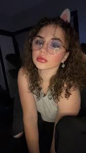 Recruiting members for a gaming clan