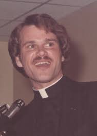 Denis Grabowski's Instagram, Twitter & Facebook