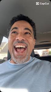 Eric Kellum's Instagram, Twitter & Facebook