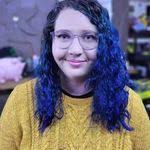 Janelle Knott's Instagram, Twitter & Facebook