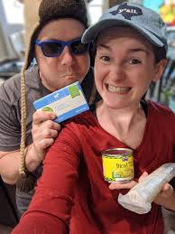 Four chefs hash it out in the kitchen to create appetizers that stand out  among the rest! Will their dish be a success or will they face the chopping  block? 🤔🥔 Find