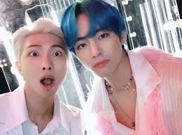 Kpop couples cute couples bts girlfriends bts kiss breastfeeding photos best friend drawings blackpink memes korean couple ulzzang couple 라리사 lisa blackpink on instagram: Bts V Is Now Officially Blackpink Jennie S Rival Kpopmap
