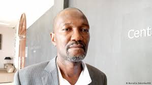 O presidente da república, joão lourenço, determinou hoje a passagem da superintendência do hospital pedro maria tonha pedalé, em construção em luanda, para a esfera do ministério da saúde. Angola Presidente Do Sindicato Dos Medicos Queixa Se Da Censura Do Ministerio Angola Dw 18 06 2021