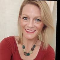 Leanne Greer's Instagram, Twitter & Facebook