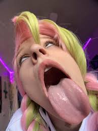 Your POV nudes | GLAMOURHOUND.COM