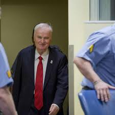 Sumnjam da ratku nešto daju, odjednom mu se popravilo zdravlje! Jutarnji List Ratko Mladic