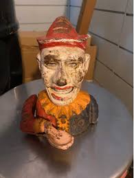 Fun Under The Big Top Circus collectibles reflect colorful history,  memories