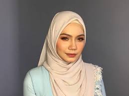Menampilkan lakonan shukri yahaya, aprena manrose, hafeez mikail, erwin dawson. Biodata Aprena Manrose Heroin Pelakon Drama Tiada Arah Jodoh Kita Suara Viral Malaysia