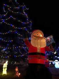 A Driving Tour Of Neighborhood Holiday Lights In South Metro Denver Littleton Englewood And Centennial Holiday Lights Holiday Lights Display Lights