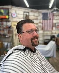 Christian Owers (@christian.upper.cuts) • Instagram फोटोहरू र भिडियोहरू