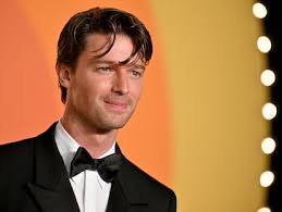 Sarah Snook, la actriz con afán de villana que triunfó en 'Succession' y  debuta en Broadway interpretando 26 personajes