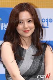 흉터로 얼룩진 두 천사의 뜻밖의 만남, 혹은 재회…? í¬í†  ë¬¸ì±„ì› ì•„ë¦„ë‹¤ìš´ í¬ì¦ˆ íŒŒì´ë‚¸ì…œë‰´ìŠ¤