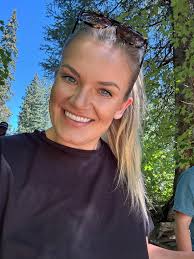 I talked to a girl this morning who was DEEP in fear. And I saw it  instantly… because that used to be ME. Terrified of what people would  think. Terrified I'd mess