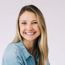 I recently celebrated my first year at Athleta and now I am preparing for  my next adventure. I have the privilege of being part of the team opening  the Athleta store at