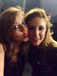 sara perna (@lasaraciao)