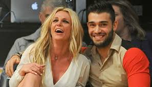 Sam asghari is the boyfriend of american singer and actress britney spears.as of 2019, he attended the 2019 daytime beauty awards in los. Britney Spears And Sam Asghari Thinking Of Starting A Family