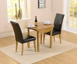 We are only here to give you great ideas for your dining room design, so here are some great pictures of fabulous dining rooms that have some pizazz! City Apartment Dining Room Ideas For Couples Frances Hunt
