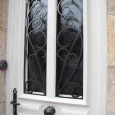 Ce guide s'intéresse plus particulièrement à la porte d'entrée en alu pour tous ses avantages. Porte D Entree Sur Mesure Porte D Entree Personnalisee L Expert Fenetre