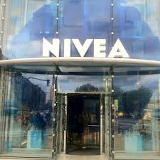 Nivea haus hamburg, hamburg, germany. Nivea Haus Kosmetikladen In Hamburg