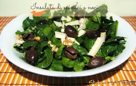 Ricette spinacino con foto e procedimento. Insalata Di Spinaci E Noci Ricetta Insalata Fresca Ricette Estive