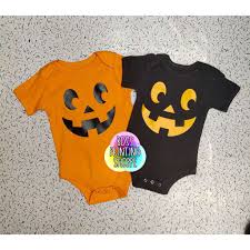 Your baby is ready for trick or treating! Baby Halloween Onesies Jack O Lantern Shopee Philippines