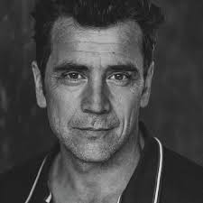 JE M'APPELLE GEORGES 🤷‍♂️ Lundi à...