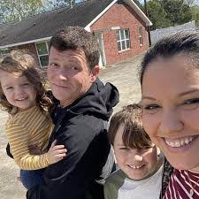 Kathy Naquin's Instagram, Twitter & Facebook