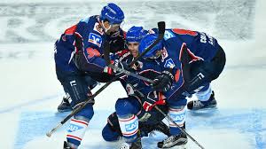 Penaltyschießen · wird selten im plural verwendet. Seltenes Eishockey Ergebnis Mannheim Gewinnt 1 0 Nach Penaltyschiessen
