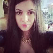 Dana Bors's Instagram, Twitter & Facebook