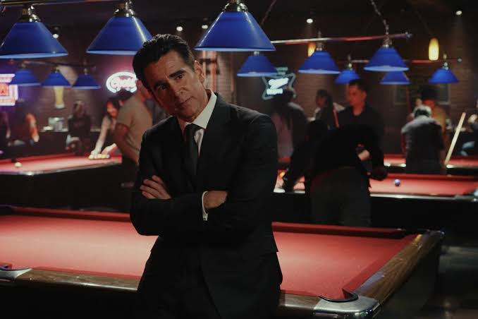 John Sugar en una escena de Sugar T.2. APPLE TV+
